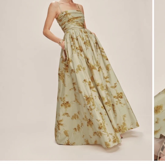 Reformation gown - Picture 2 of 2